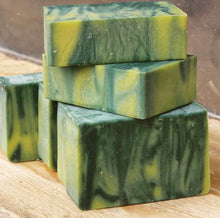 Cargar imagen en el visor de la galería, Clean Hugs Soap Bar Peppermint and Lemon