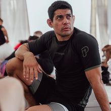 Lade das Bild in den Galerie-Viewer, Progress Academy + Rashguard- kurzschwarz