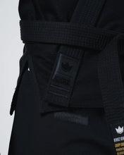 Lade das Bild in den Galerie-Viewer, Kimono BJJ (Gi) Kingz Ultralight 2.0. - Black Out Limited Edition