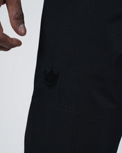 Lade das Bild in den Galerie-Viewer, Kimono BJJ (Gi) Kingz Ultralight 2.0. - Black Out Limited Edition