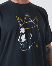 Lade das Bild in den Galerie-Viewer, Crowned Tee