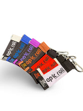 Carregar imagem no visualizador da galeria, Keychains "graduados" rolo épico