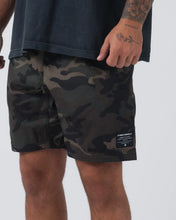 Lade das Bild in den Galerie-Viewer, Kingz Casual Shorts- Camo