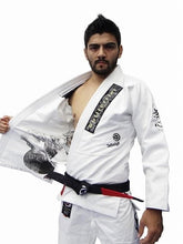 Carregar imagem no visualizador da galeria, Kimono BULLTERRIER Jiu Jitsu Gi Mushin Ver.8.0. - Blanco - StockBJJ