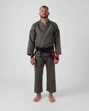 Lade das Bild in den Galerie-Viewer, Kimono BJJ (GI) Kingz der einmilitärische grün-weiße Gürtel eingeschlossen