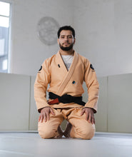 Lade das Bild in den Galerie-Viewer, Kimono BJJ (GI) Fortschritt M6 Mark 6-Pfirsich
