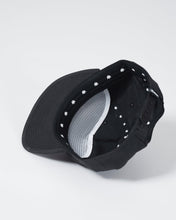 Charger l&#39;image dans la galerie, Crown Patch 5-Panel Strapback Hat - Black
