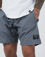 Charger l'image dans la galerie, Kingz Casual Shorts- Gris
