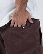Cargar imagen en el visor de la galería, Kingz Casual Shorts- Marrón
