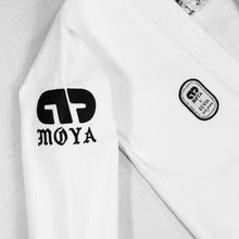 Load image into Gallery viewer, Kimono BJJ (Gi) Moya Brand Hola Elvia 25
