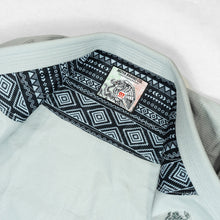 Load image into Gallery viewer, Kimono BJJ (Gi) Moya Brand Tenoch III- Light Gray
