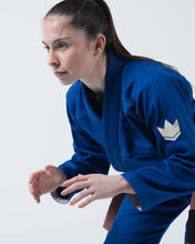 Lade das Bild in den Galerie-Viewer, BJJ Kimono (Gi) Kingz The One V2 Damen - Blau

