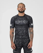Lade das Bild in den Galerie-Viewer, Acid Wash Rashguard
