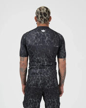 Lade das Bild in den Galerie-Viewer, Acid Wash Rashguard
