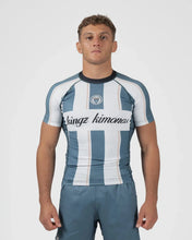 Charger l'image dans la galerie, Vintage Futebol Rashguard
