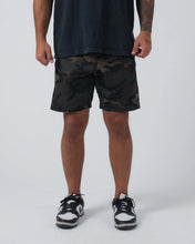 Lade das Bild in den Galerie-Viewer, Kingz Casual Shorts- Camo
