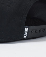 Cargar imagen en el visor de la galería, Slice Snapbback- Black
