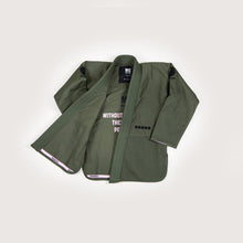 Lade das Bild in den Galerie-Viewer, Kimono BJJ (GI) Fortschritt Damen M6 Mark 5- Grüne Wald
