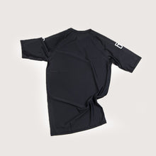 Cargar imagen en el visor de la galería, Progress Academy Rashguard- Manga Corta- Negro
