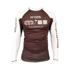 Charger l&#39;image dans la galerie, Moya Brand Rashguard Aventador Manga Larga III - Marrón - StockBJJ
