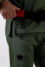 Cargar imagen en el visor de la galería, Kimono Kingz Classic 3.0- Verde Militar - StockBJJ
