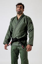Cargar imagen en el visor de la galería, Kimono Kingz Classic 3.0- Verde Militar - StockBJJ
