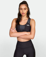 Cargar imagen en el visor de la galería, RVCA Matte Shine Bra- Negro - StockBJJ
