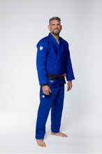 Carregar imagem no visualizador da galeria, Kimono Kingz The One- Azul- CINTURON BLANCO INCLUIDO - StockBJJ
