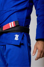 Carregar imagem no visualizador da galeria, Kimono Kingz The One- Azul- CINTURON BLANCO INCLUIDO - StockBJJ
