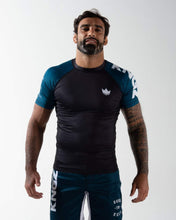 Load image into Gallery viewer, Rashguard Kingz Born to Rule Short Sleeve
