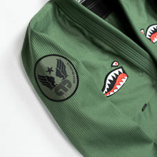Lade das Bild in den Galerie-Viewer, Kimono BJJ (GI) Moya Brand P-40-Oliva
