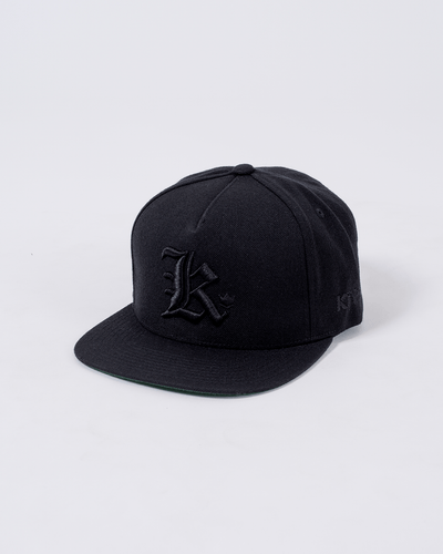 Kingz Old English K Snapback- Negro