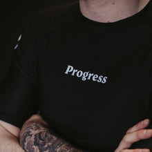 Cargar imagen en el visor de la galería, Progress Academy Rashguard- Manga Corta- Negro
