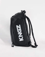 Cargar imagen en el visor de la galería, Kingz Convertible Backpack 2.0- Negro
