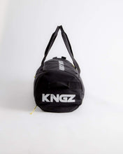 Lade das Bild in den Galerie-Viewer, Kingz Crown Duffle Bag

