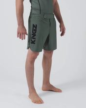 Charger l&#39;image dans la galerie, Shorts Kingz-kore v2- vert
