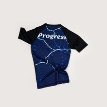 Carregar imagem no visualizador da galeria, Progresso Rashguard de mármore azul
