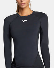 Load image into Gallery viewer, RASHGUARD RVCA - Long sleeve compression t -shirt
